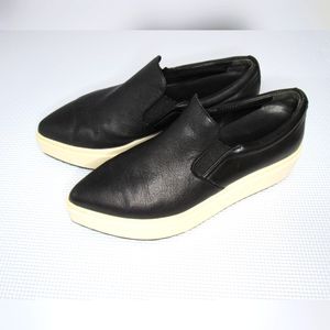 Dkny trey platforms pointed slip on sneakers worn 🚨